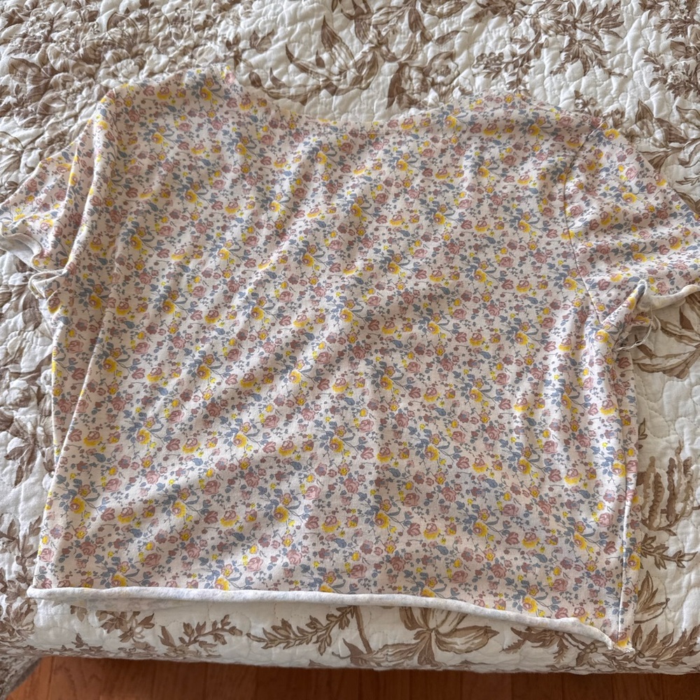 Floral Print Short Sleeve Top